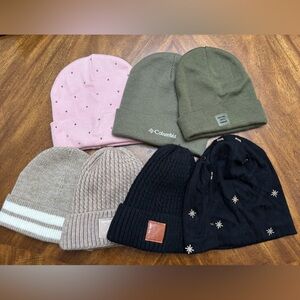 ❄️ Mix of Beanies